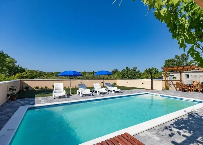 Σπίτι διακοπών Laetitia With Pool Comfortable *